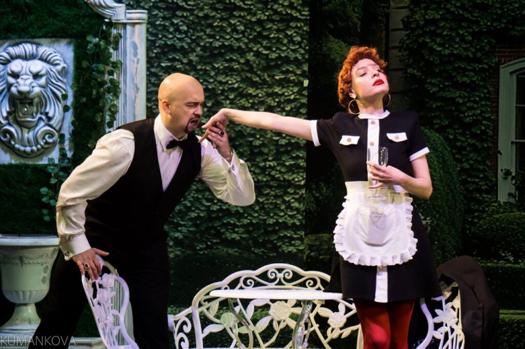 photo_5192795828471856380_y